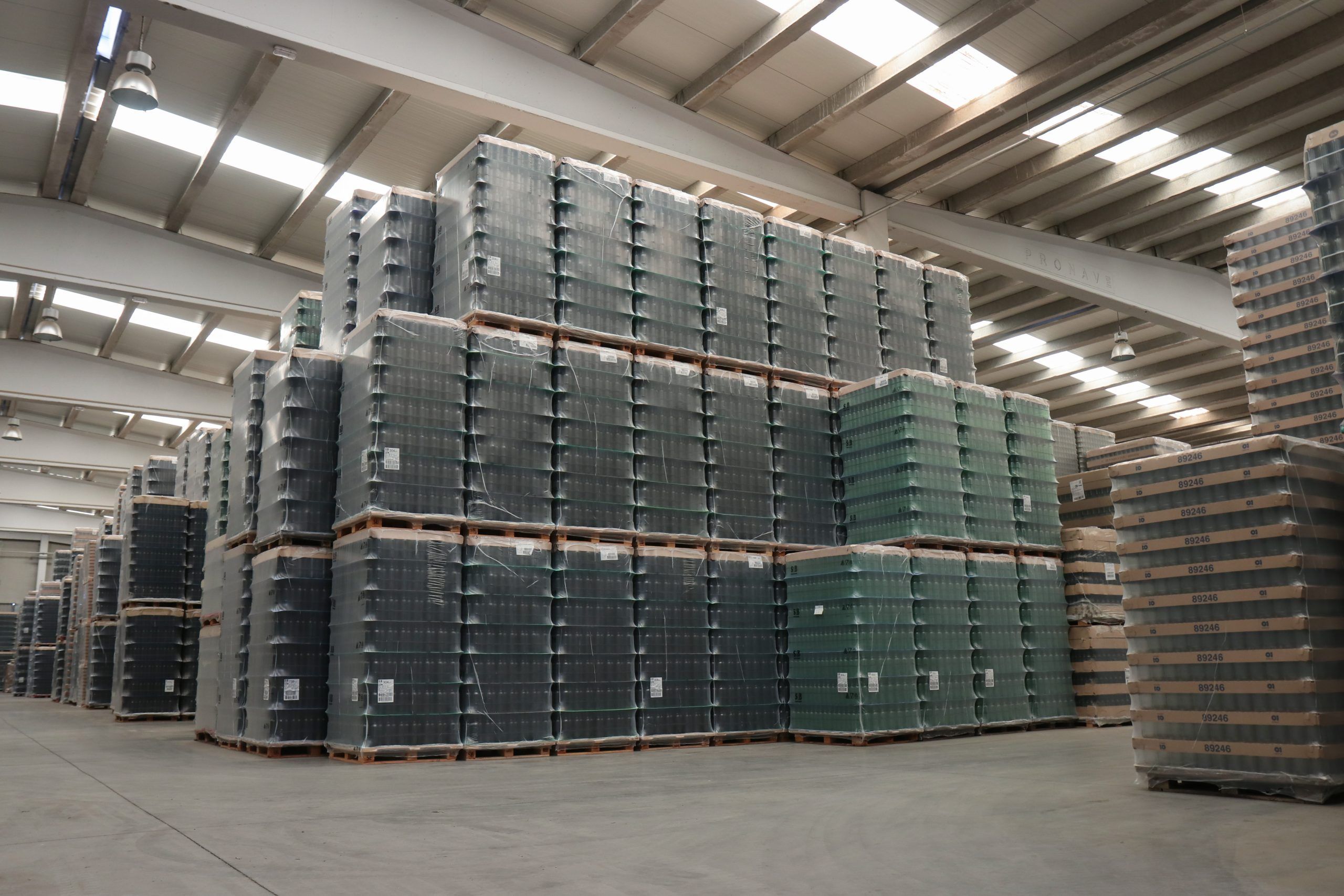 Pallets en uno de nuestros almacenes